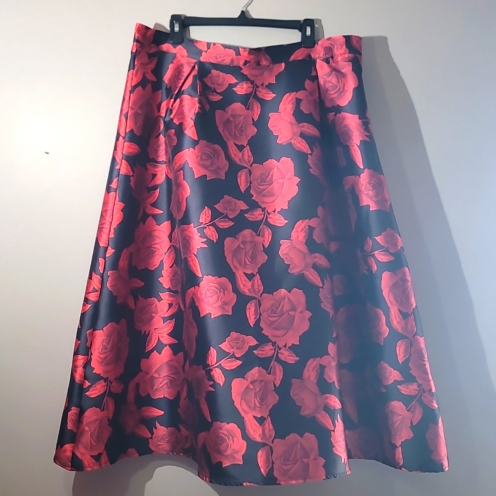 skirt women's flowered red roses pleated